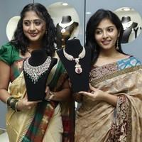 Anjali (Actress) - Ilayaraja Inaugurates Malabar Gold Showroom - Stills